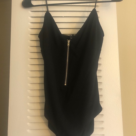 SOLD - 5 for $30 4 bodysuits - Picture 2 of 4